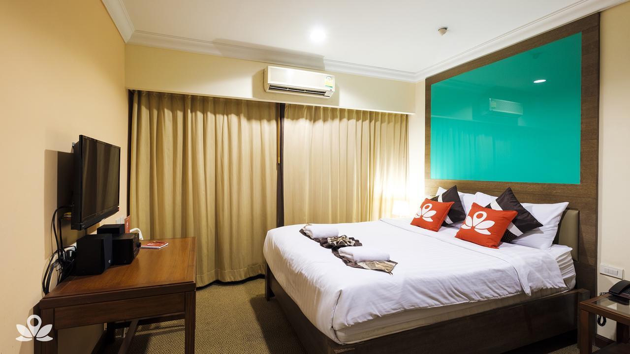 Zen Rooms Silom 12 Bangkok Ngoại thất bức ảnh