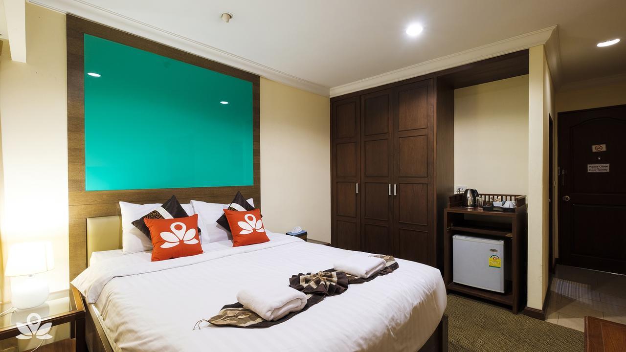 Zen Rooms Silom 12 Bangkok Ngoại thất bức ảnh