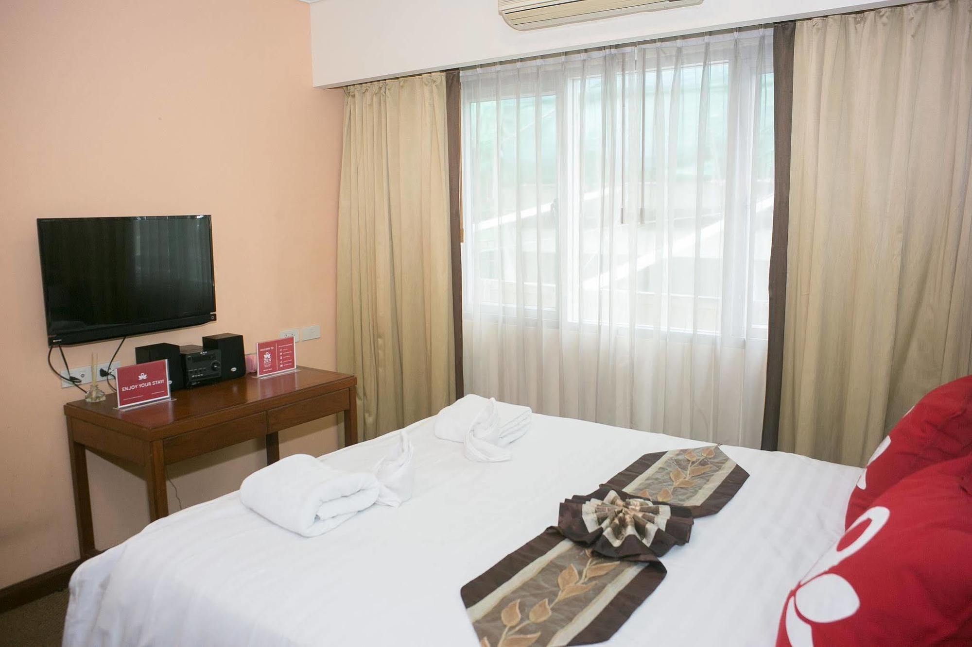 Zen Rooms Silom 12 Bangkok Ngoại thất bức ảnh