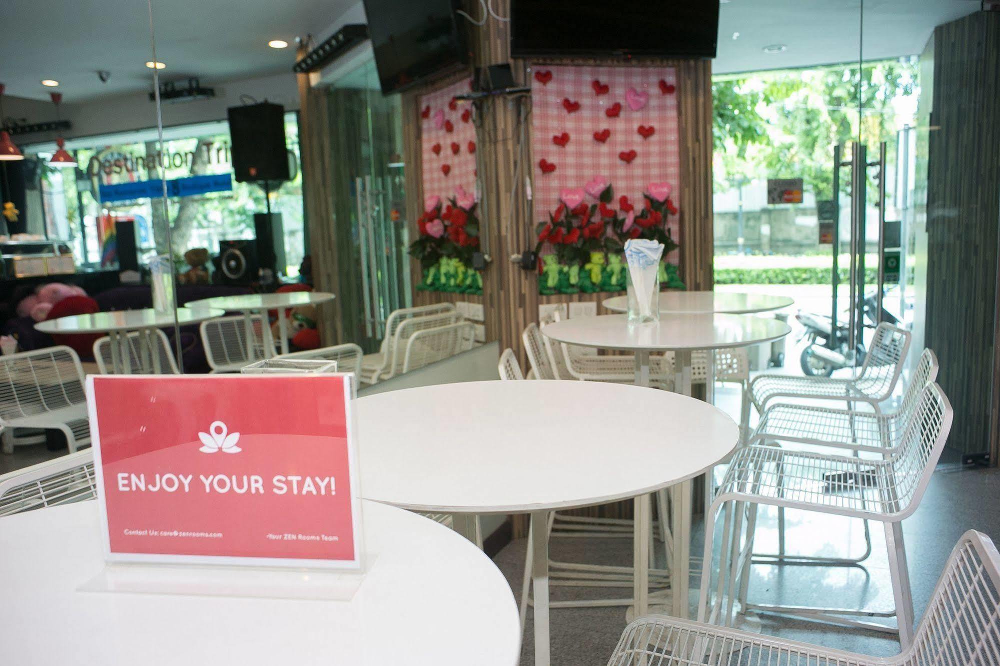 Zen Rooms Silom 12 Bangkok Ngoại thất bức ảnh