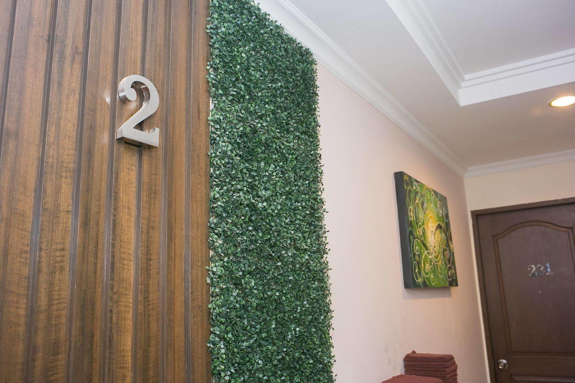 Zen Rooms Silom 12 Bangkok Ngoại thất bức ảnh